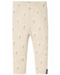 Legging berries sand