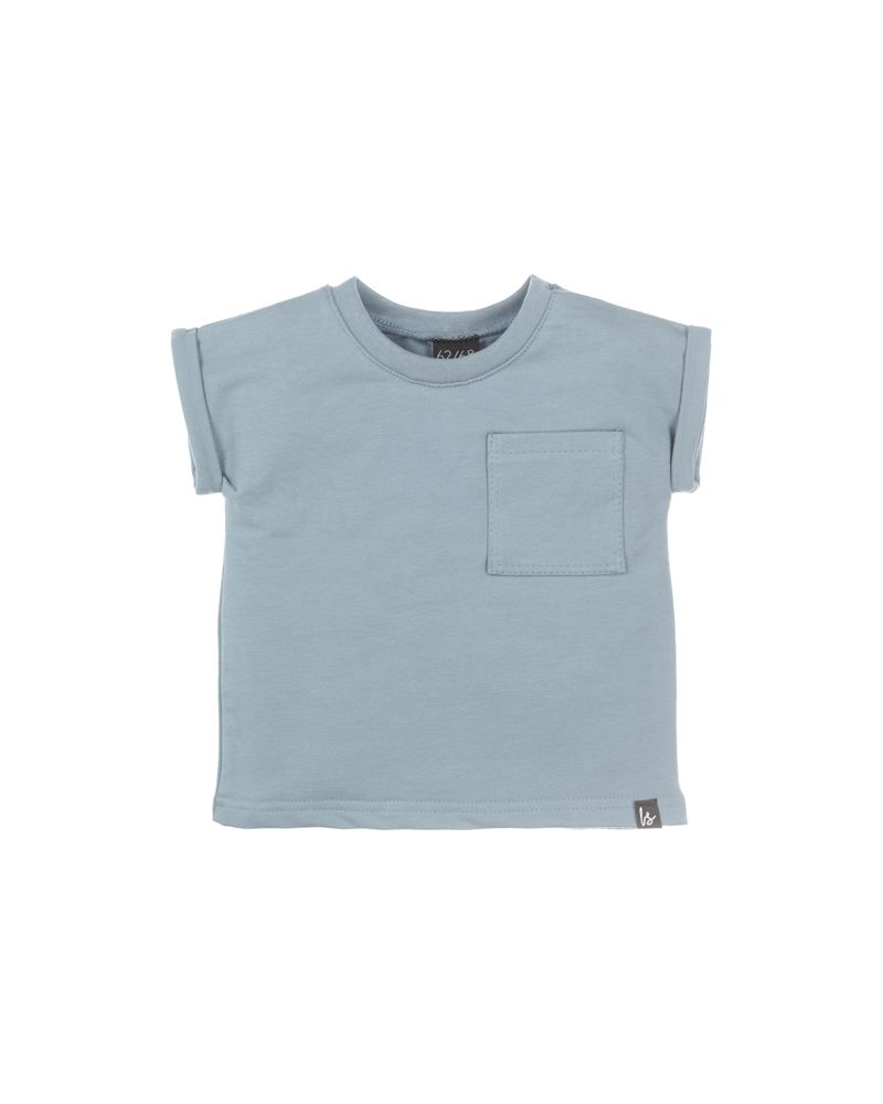 T-shirt pocket (dusty blue)