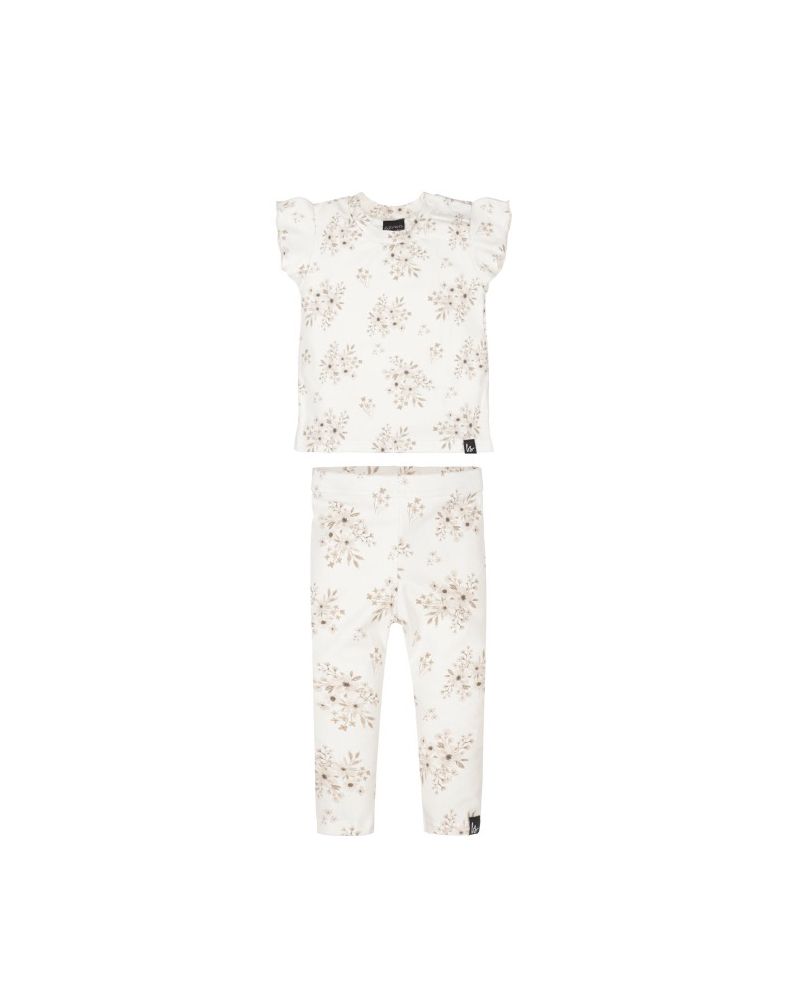 Outfit betty beige