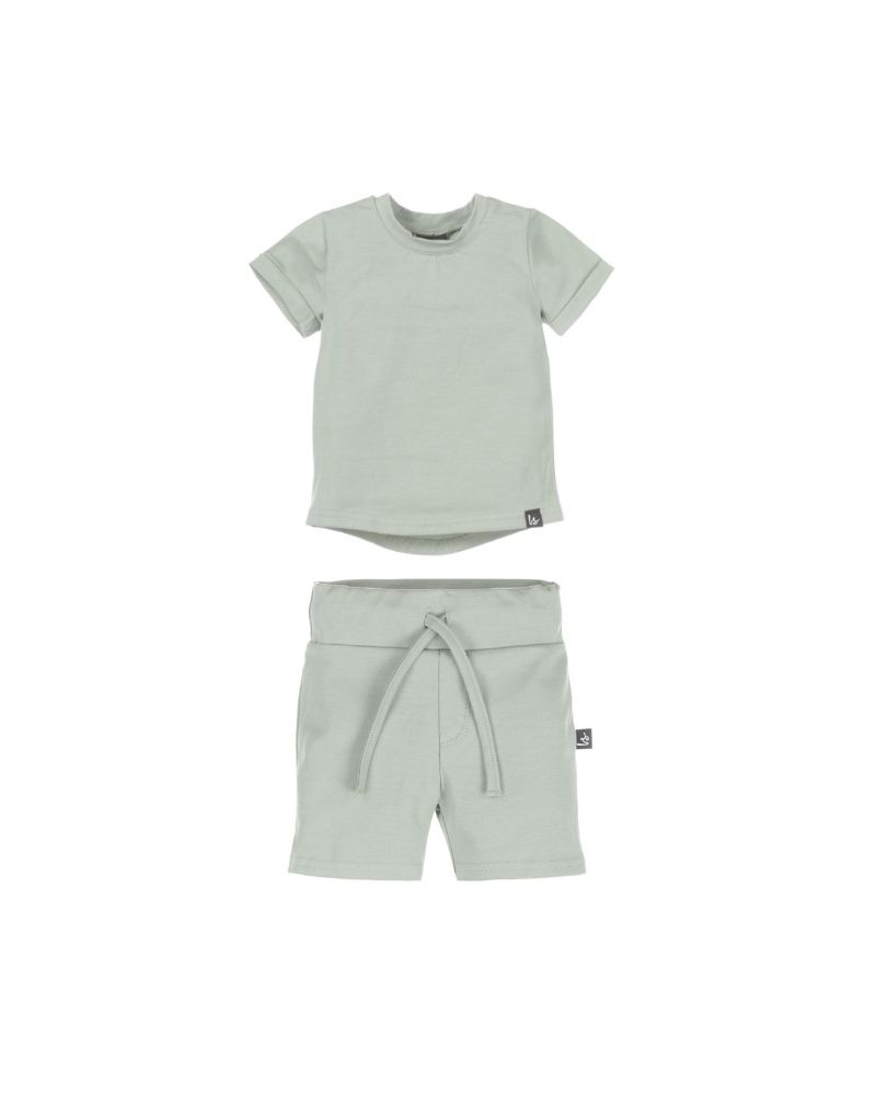 Outfit dusty green
